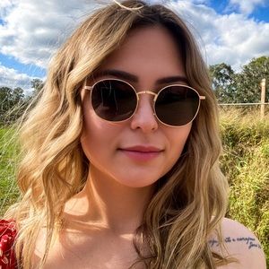 Meet your Posher, Fernanda